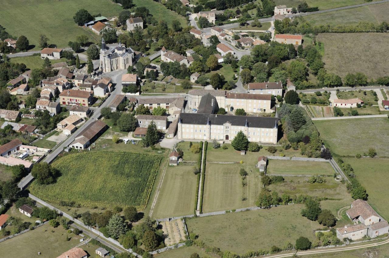 L'Hostellerie Du Couvent Vaylats Exteriör bild